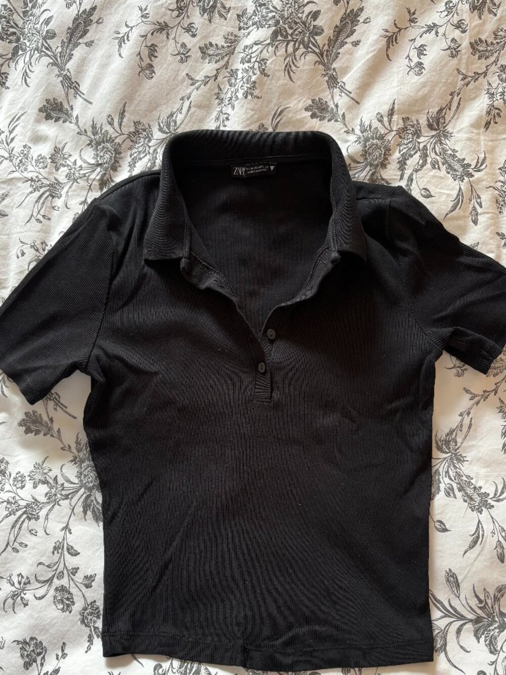 Zara black cropped polo t-shirt, women's S